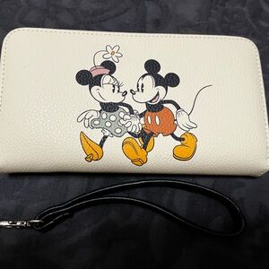 Disney Wallet NWT